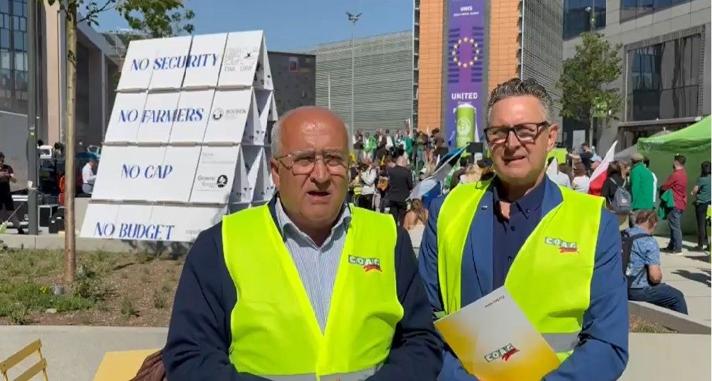 Miguel Padilla y Jaume Bernis en manifestación Bruselas del pasado 20 de mayo. Archivo COAG