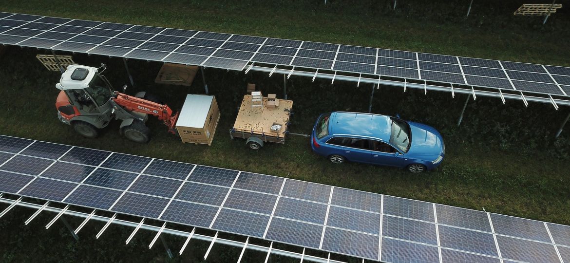 photovoltaic-4541308_1920